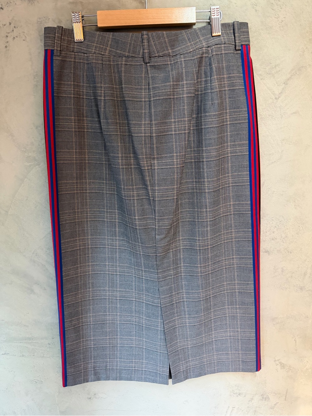 Zara Woman Grey Plaid Pencil Skirt with Red/Blue Side Stripe Sz M - Picture 2 of 10